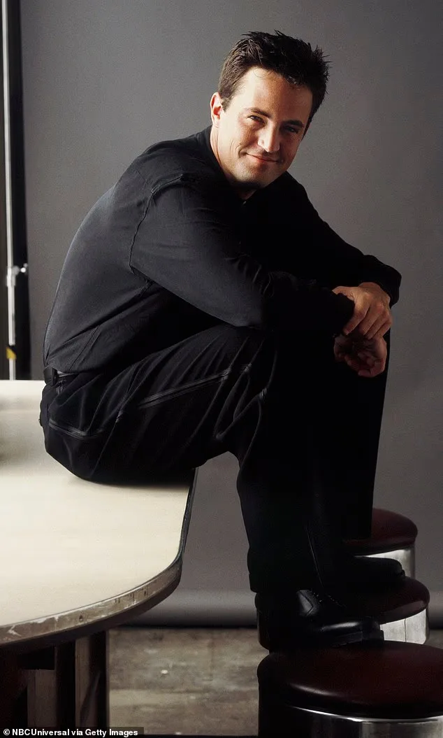 მსახიობის ბრძოლა ალკოჰოლთან და ნარკოტიკებთან მხოლოდ მას შემდეგ გამწვავდა, რაც 24 წლის ასაკში „მეგობრების“ მსახიობთა შემადგენლობას შეუერთდა.