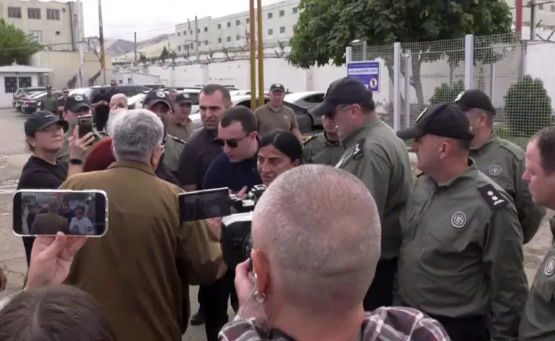 რუსთავის ციხეში პატიმარ გიორგი დავითაძის მიმართ სავარაუდო ძალადობის საქმე და საპროტესტო აქცია