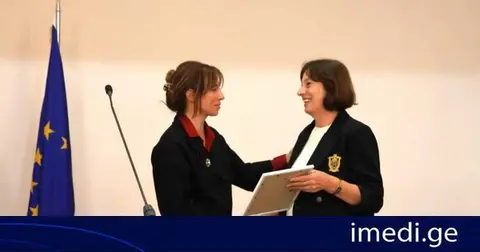 ყაზბეგის მუნიციპალიტეტის ღვაწლმოსილ მასწავლებლებს მადლობის სიგელები გადაეცათ