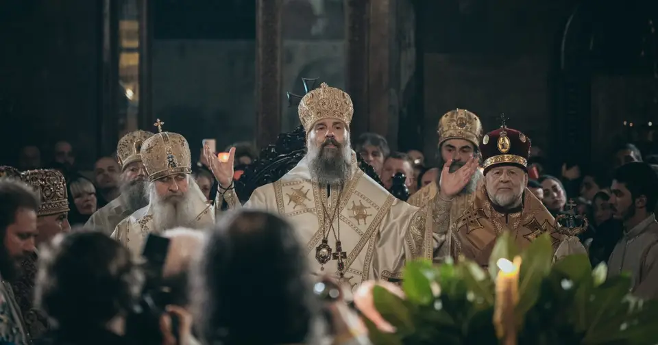 “უფლის წმინდა კვართი, ებრაელებმა ჩამოაბრძანეს ჩვენს მიწაზე და აქ არის დაფლული” – შიო მესამე