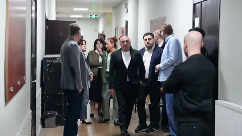 რევაზ სოხაძე თბილისის საჯარო სკოლებში მიმდინარე და დაგეგმილ ინფრასტრუქტურულ პროექტებს გაეცნო