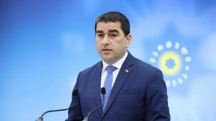 შალვა პაპუაშვილი: დღეს სიტყვით მაინც ყველა აღიარებს, რომ უცხოური ჩარევა რეგულაციას საჭიროებს და ამისთვის საერთაშორისო სტანდარტი უნდა შეიქმნას. ასე რომ, გზა, რაც საქართველოს გამჭვირვალობის კანონმა გაჭრა, დღეს ამ გზაზე ბევრი დგას