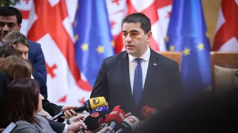შალვა პაპუაშვილი: დღეს ევროკავშირის საგარეო პოლიტიკა უმწიფარია, არ არსებობს დიდი სახელმწიფო, რომელიც ანგარიშს უწევს მას, როგორც გლობალურ ძალას. ეს არის ქალბატონი კალასის და ზოგადად ზედაპირული საგარეო პოლიტიკისა შედეგი