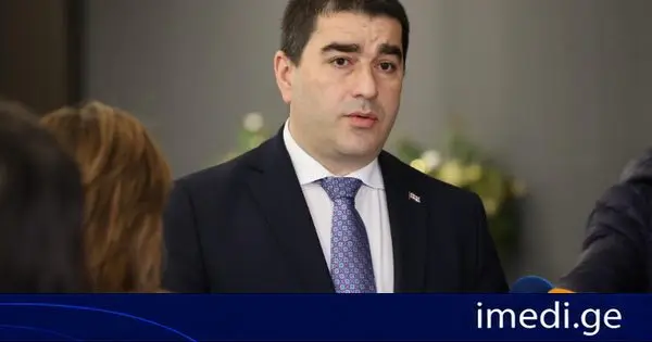 შალვა პაპუაშვილი საკონსტიტუციო სარჩელზე: ეს არის საუკუნის პროცესი, რომელიც აჩვენებს იმ დიდ სირცხვილს, რასაც საზოგადოება სამწუხაროდ, წლების განმავლობაში ვითმენდით, რადგან იყო მნიშვნელოვანი ზეწოლა გარედან და არ იყო ის მნიშვნელოვანი რესურსი, რომ საქართველოს ხელისუფლებას ამ ზეწოლისთვის წინააღმდეგობა გაეწია. დღეს ეს მომენტი მოვიდა. არ დავუშვებთ, რომ საქართველოში ტარდებოდეს უცხო ხელისუფლებების დღის წესრიგი