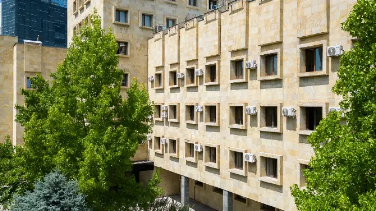 პროკურატურამ დიდი ოდენობით თანხის თაღლითურად დაუფლების ფაქტზე ერთ პირს ბრალდება წარუდგინა