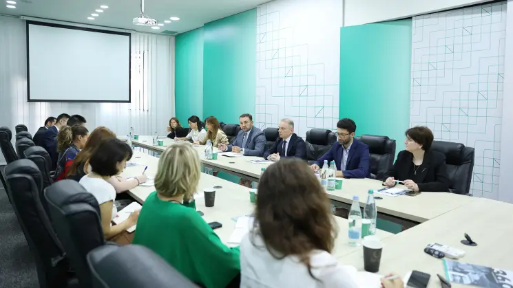 ცესკოს თავმჯდომარემ საერთაშორისო ორგანიზაციებისა და დიპლომატიური კორპუსის წარმომადგენლებს მიმდინარე საარჩევნო საკითხები გააცნო