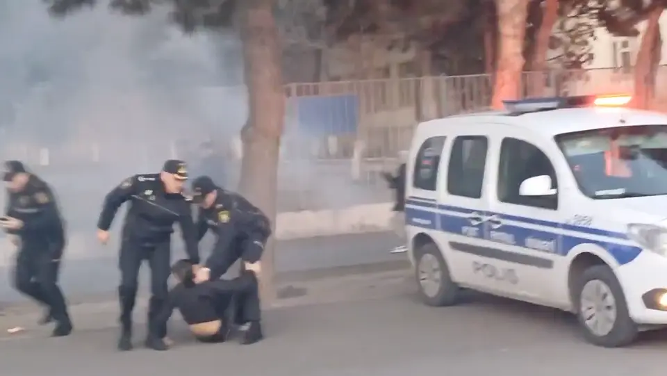 ბაქოში ფეხბურთის მატჩის შემდეგ 19 გულშემატკივარი დააკავეს