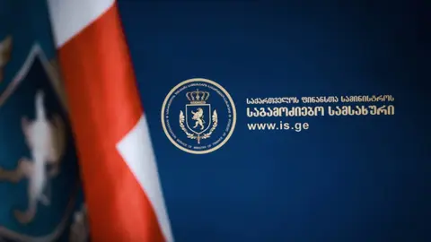 საგამოძიებო სამსახურმა დიდი ოდენობით ყალბი ფულის გასაღების ფაქტზე უცხო ქვეყნის მოქალაქე დააკავა