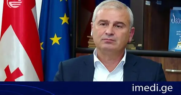 ირაკლი ქადაგიშვილი ევრობიუროკრატებზე: სიტყვით კი ყველა ამბობს — მშვიდობა, მშვიდობაო, მაგრამ რეალურად ომის გაგრძელებას დაუჭირეს მხარი და ამ პოზიციას ინარჩუნებენ. ძალიან ჩიხური ვითარება აქვთ. ან ომი უნდა მოიგოს უკრაინამ, ან ომში უკრაინა კიდევ მეტად უნდა დაზარალდეს და მძიმე მდგომარეობაში აღმოჩნდეს და ეს სიმძიმე გადადის ევროპაზეც, იმიტომ, რომ ევროპა ხდება თანამონაწილე მიმდინარე ომისა