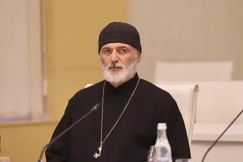 დეკანოზი ანდრია ჯაღმაიძე: „ჟურნალისტთა ეთიკის ქარტიის მიკერძოებული განცხადება გვაფიქრებინებს, რომ ორგანიზაცია გადაქცეულია ეკლესიის წინააღმდეგ მიმართული რადიკალური მედიის დამცველ ბიუროდ“