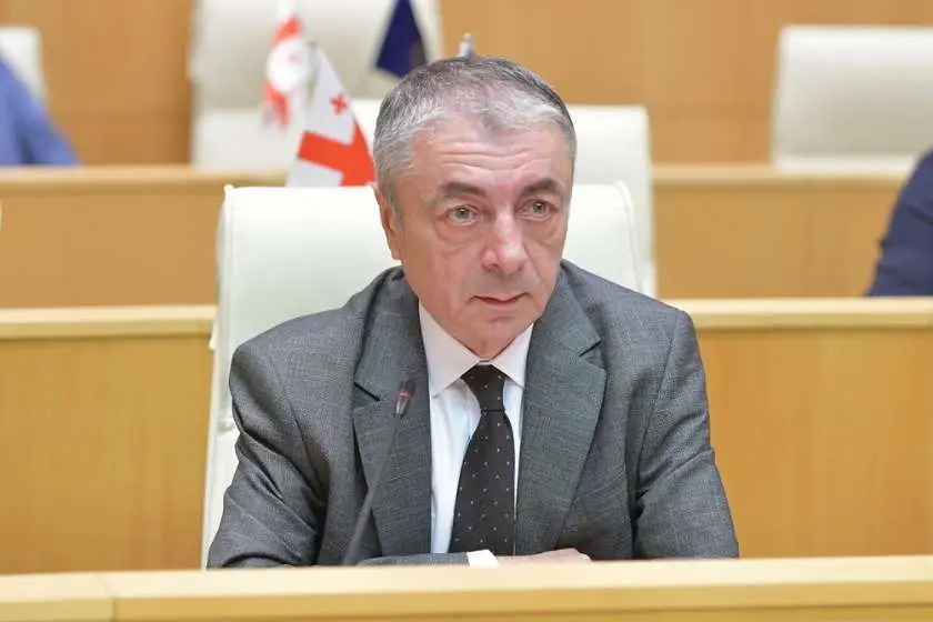 თენგიზ შარმანაშვილი ოპოზიციის შესახებ: “შენიღბონ მაინც თავიანთი მორჩილება გარე ძალების მიმართ”