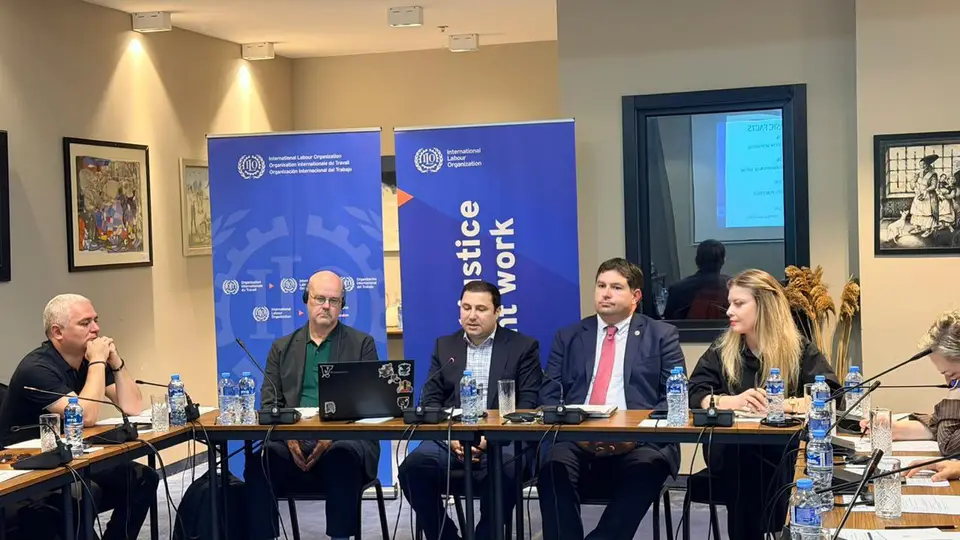 ადვოკატთა ასოციაციის შრომის სამართლის კომიტეტის ადვოკატებისა და მოსამართლეების მონაწილეობით სამუშაო შეხვედრა ჩატარდა