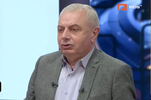 ზაალ ანჯაფარიძე: „პარტიების აკრძალვით უნდა მოხდეს პოლიტიკური სისტემის რეაბილიტაცია. ამის შემდეგ კი ისე უნდა გააგრძელოს ფუნქციონირება, რომ მონაწილე პოლიტიკურმა სუბიექტებმა ქვეყნისა და ხალხის მსახურებაზე იფიქრონ და არა გარეშე ძალების მომსახურებაზე“