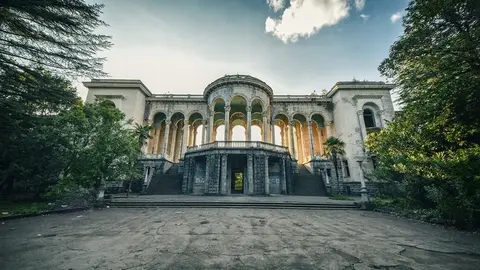 წყალტუბოს სანატორიუმები, რომლის განახლებასაც ივანიშვილი აპირებდა, ისევ აუქციონზე იყიდება