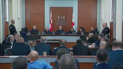 დარჩება თუ არა კანონის მიღმა 5 პოლიტიკური სუბიექტი - საკონსტიტუციო სასამართლომ ქვეყნის პოლიტიკურ ისტორიაში უპრეცედენტო განხილვა დაიწყო