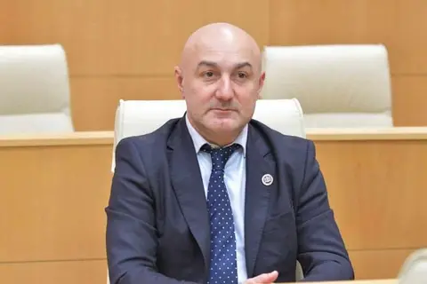 ილია ინჯია საკონსტიტუციო სასამართლოში დაწყებულ პროცესზე: „ქართული საზოგადოების დაკვეთა იყო – გამოძიებულიყო ამ რადიკალური ძალების მმართველობის პერიოდი და ყველას ენახა, რა პროცესები მიმდინარეობდა იმ წლების განმავლობაში. შესაბამისად, ჩვენ შევასრულეთ მათი დაკვეთა და საკონსტიტუციო სასამართლოს საკმარისი ფაქტები და არგუმენტები წარვუდგინეთ იმისთვის, რომ ამ პარტიებს გამამტყუნებელი განაჩენი გამოუტანოს“