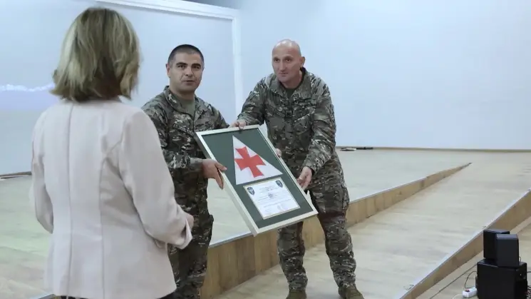 რუსთავში 2008 წლის აგვისტოს ომის გმირის, კახაბერ თავგორაშვილის ხსოვნის საღამო გაიმართა