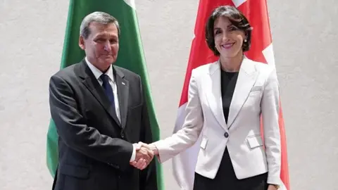 მაკა ბოჭორიშვილი თურქმენეთის მინისტრთა კაბინეტის თავმჯდომარის მოადგილეს, საგარეო საქმეთა მინისტრს, რაშიდ მერედოვს შეხვდა