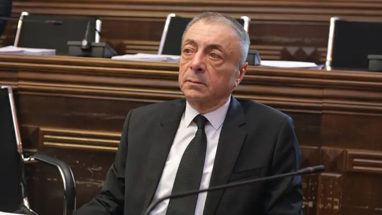 თენგიზ შარმანაშვილი ოპოზიციაზე: თავად კი არ წყვეტენ როგორ მოიქცნენ, პატრონებთან კამათობენ და ათანხმებენ საკითხებს. სავალალოა!