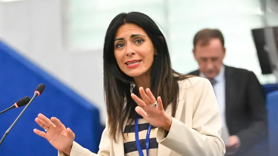 „პუტინი დამნაშავე და მკვლელია“ - ევროპარლამენტის ვიცე-პრეზიდენტმა შიმშილობა გამოაცხადა