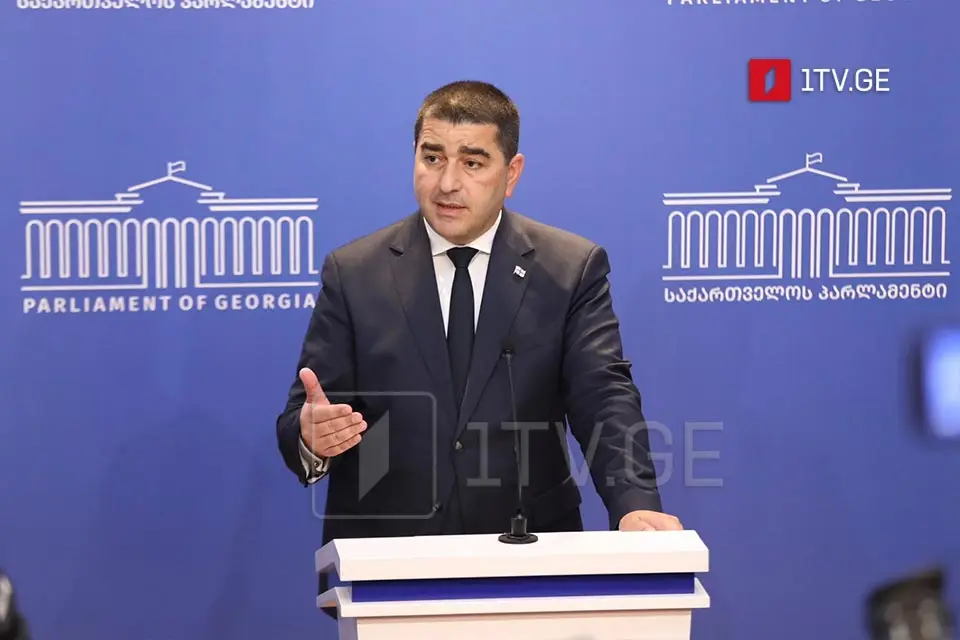 შალვა პაპუაშვილი – მაგიდასთან თუ არ ზიხარ, ხარ მენიუში, სწორედ ასე უყურებენ უსამშობლოო მოქალქეები საქართველოს, რომ ჩვენი თავი ლანგრით უნდა მიართვან ევროკავშირის ბიუროკრატებს