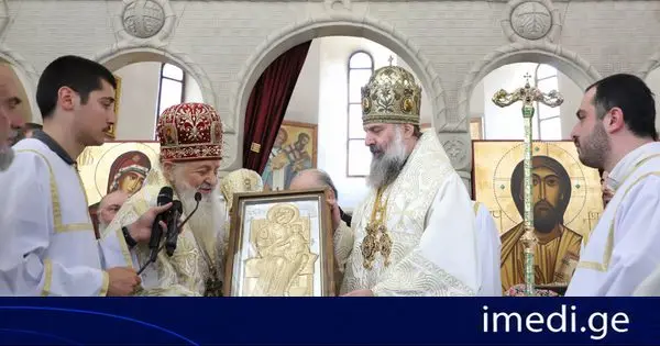 პატრიარქმა შიო III-მ ეპარქიის სასულიერო პირები დააჯილდოვა