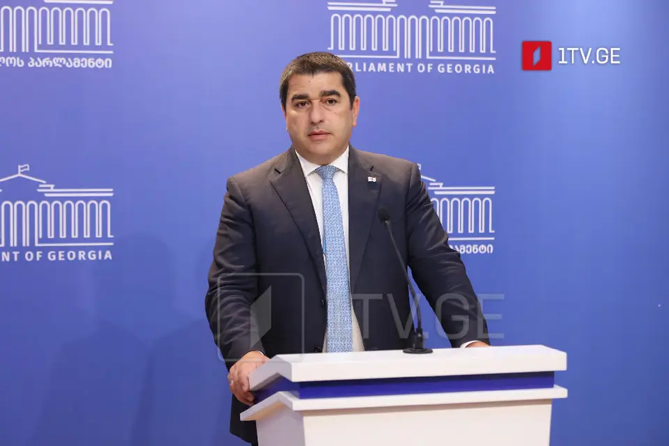 შალვა პაპუაშვილი – აქციაზე მყოფ ადამიანებზე სამჯერ მეტი მონათლა პატრიარქმა ზემო აჭარაში, ხალხი ვერ დადგება იმათ მხარეს, ვინც ამბობს, რომ ცალ ფეხზე უნდა დაუდგეს უცხო ქვეყნის ხელისუფლებას