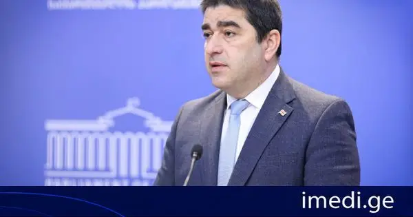 შალვა პაპუაშვილი: 2024 წლის 26 ოქტომბერი დარჩება ბრიუსელის სირცხვილად. არჩევნების წინ ბრიუსელი ამბობდა, რომ არჩევნების შეფასებისას მისთვის განმსაზღვრელი იქნებოდა ეუთო/ოდირის დასკვნა. ბრიუსელმა ქართველი ხალხი მოატყუა და გადააგდო. იმიტომ, რომ აიღო ეს ეუთო/ოდირის დასკვნა და იმის მაგივრად, რომ დაჰყრდნობოდა, მოისროლა სანაგვეში