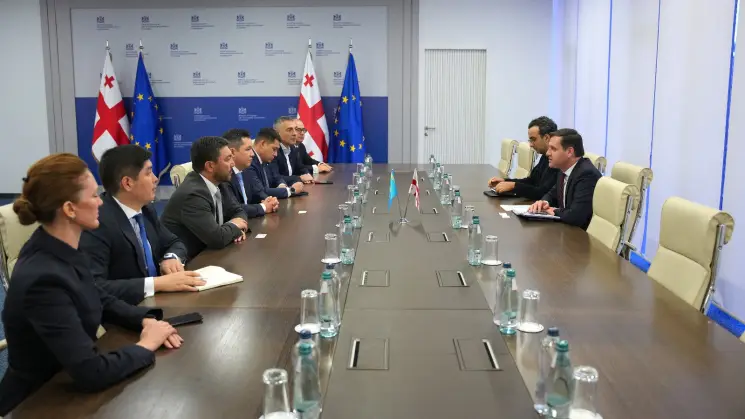 გენადი არველაძე ასტანის საერთაშორისო ფინანსური ცენტრის გუბერნატორს შეხვდა