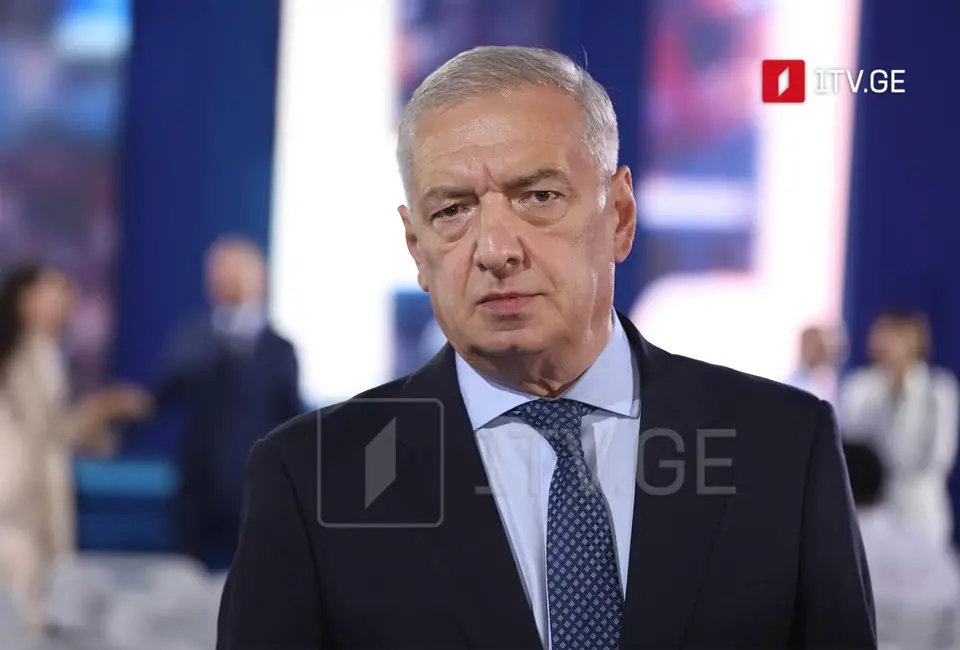 გია ვოლსკი – ხალხის ზღვა მოედინებოდა თუ მდინარე, მათი საწინააღმდეგო არაფერი გვაქვს, მით უფრო, რომ არც ზღვა გვინახავს და არც მდინარე