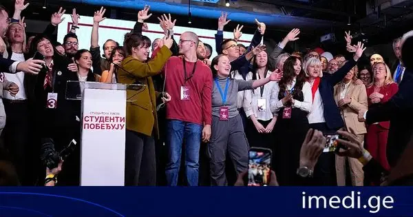 Reuters: სერბეთის საპარლამენტო არჩევნებში გამარჯვებული „სტუდენტური სიის“ კანდიდატებმა განაცხადეს, რომ იარაღის მიწოდება არ მოხდება სერბეთიდან საბრძოლო მოქმედებების ზონებში, მათ შორის დასავლელი შუამავლების მეშვეობით, რომლებიც იარაღს უკრაინას გადასცემენ - „სტუდენტური სიის“ წარმომადგენლებმა ასევე განმარტეს, რომ უკრაინის კონფლიქტის გამო რუსეთის წინააღმდეგ ევროკავშირის მიერ დაწესებულ სანქციებს არ შეუერთდებიან