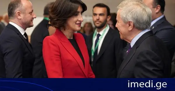 მაკა ბოჭორიშვილი „დელფოსის ეკონომიკური ფორუმის“ დამფუძნებელსა და პრეზიდენტს სიმეონ ცომოკოსს შეხვდა