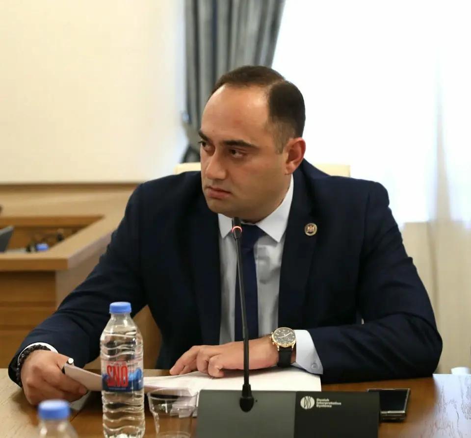 ზურაბ ქადაგიძე: “საქართველოში გამჭვირვალობის შესახებ კანონის ამოქმედებამ გარკვეულ ძალებს შეუზღუდა „შავი