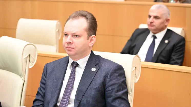 თორნიკე ჭეიშვილი: მოლოდინია, რომ დემაგოგიური მასკარადი მათი მხრიდან გაგრძელდება და შეეცდებიან თავის დაძვრენას იმ საკითხებისაგან, რომელიც წარმოაჩენს იმას, რომ კოლექტიური "ნაცმოძრაობის" სახით ჩვენ საქმე გვაქვს არაკონსტიტუციური მისწრაფებების მქონე ძალასთან
