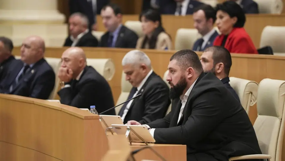 დეპუტატისა და რიგითი დასაქმებულის საშუალო ხელფასს შორის სხვაობა საქართველოში EU-ის ქვეყნებთან შედარებით ორჯერ მეტია