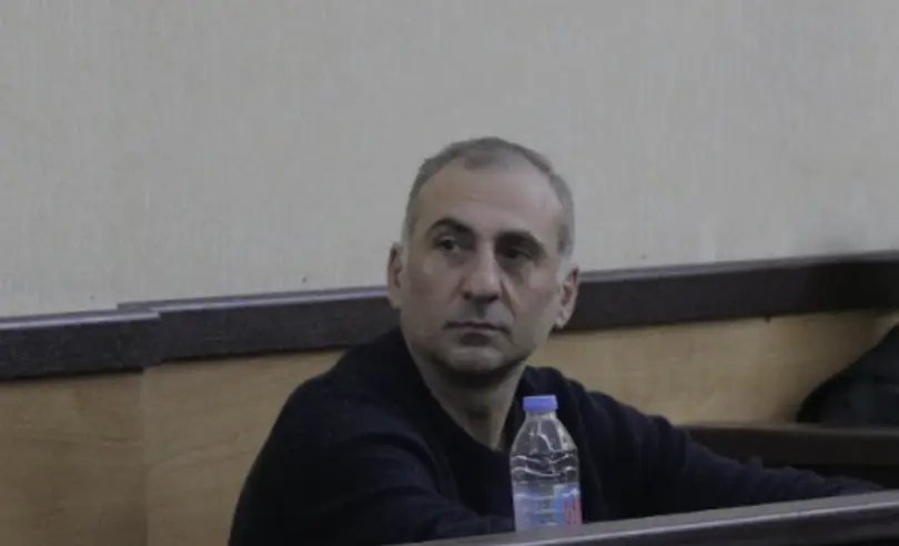 ელისაშვილი არჩილ გორდულაძეს: ამოვგლიჯავ ენას, ხომ არ გონია 13 წელი ვიქნები [ციხეში]