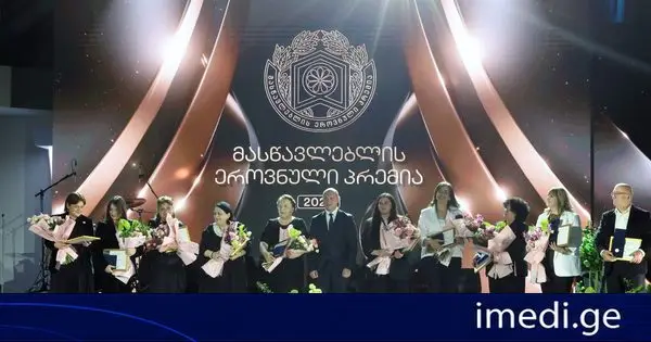 მასწავლებლის ეროვნული პრემიის 2026 წლის ათი გამარჯვებული პედაგოგი გივი მიქანაძემ დააჯილდოვა