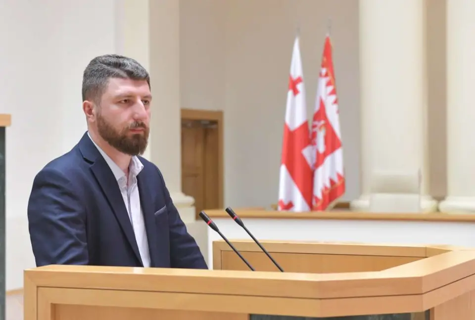 არჩილ გორდულაძე: „უკრაინაში ბოლო 3 წელიწადში აიკრძალა 22 პარტია, მოლდოვაში აიკრძალა 8 პარტია, ევროპაში ბოლო ათწლეულებში აიკრძალა 150 პარტია. არ გამოვა, რომ იქ პარტიების აკრძალვა დემოკრატიის წინსვლა იყოს და საქართველოში – უკუსვლა. ჩვენ ვიცავთ კონსტიტუციურ წესრიგს!“