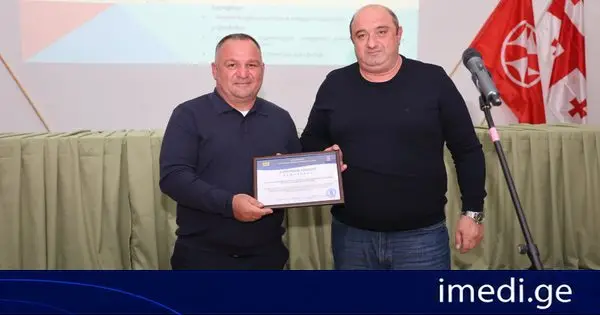 ბოლნისის მუნიციპალიტეტის მერმა ზამურ ჭითანავამ 2025-2026 სასწავლო წლის წარმატებული სპორტსმენები დააჯილდოვა