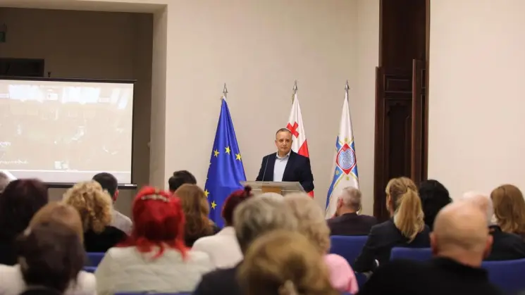 არჩილ ნიჟარაძემ მოსახლეობას გაწეული საქმიანობის ანგარიში ჩააბარა