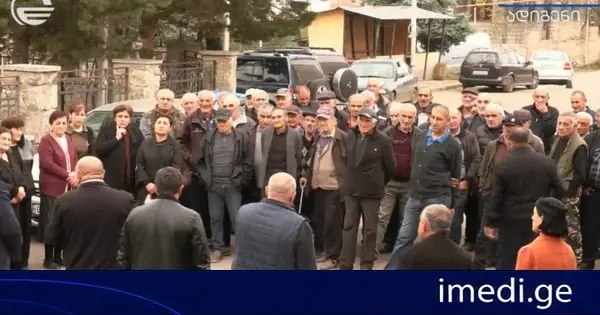 ადიგენის მუნიციპალიტეტის მერმა გოჩა ქიმაძემ რამდენიმე სოფელში მოსახლეობასთან დასკვნითი შეხვედრები გამართა