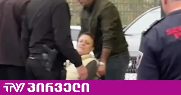 ელენე ხოშტარია ციხიდან კლინიკაში გადაიყვანეს - პოლიტიკოსი ეტლით გადაადგილდება