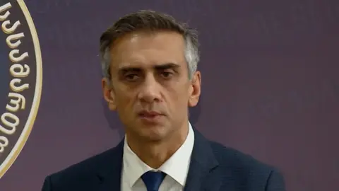 დავინახე გარკვეულწილად მუქარა საკონსტიტუციო სასამართლოსადმი, ფაქტობრივად ემუქრებიან სასამართლოს - გიორგი კახიანი ნიკა გვარამიას განცხადებაზე