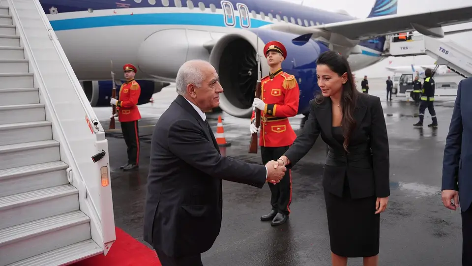 საქართველოში აზერბაიჯანის პრემიერი, ასევე ეკონომიკის და განათლების მინისტრები ეწვივნენ