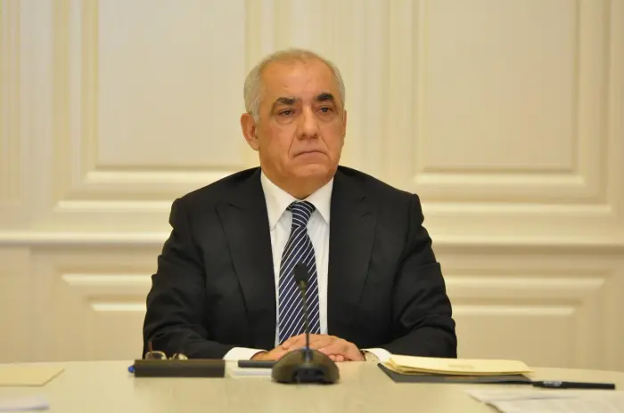 ალი ასადოვი: „საქართველოსთან ურთიერთობების განვითარება აზერბაიჯანის საგარეო პოლიტიკის ერთ-ერთი პრიორიტეტია. გასული წლების განმავლობაში ჩვენი სტრატეგიული პარტნიორობა თვისებრივად ახალ ეტაპზეა გადასული. სავაჭრო-ეკონომიკური ურთიერთობა ძალიან დადებითი დინამიკით ვითარდება და თანმიმდევრულად ფართოვდება“