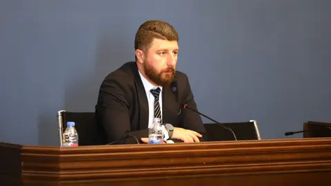 არჩილ გორდულაძე: დღევანდელ სასამართლო სხდომაზე ერთ-ერთმა არაკონსტიტუციურმა პარტიამ თავად აღიარა, რომ სარჩელში მოყვანილი ფაქტები ახალი არ არის და ეს ფაქტები ყველასთვის ცნობილია