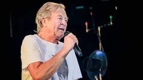იან გილანის ჰოსპიტალიზაციის გამო Deep Purple-მა გერმანიაში კონცერტები გააუქმა