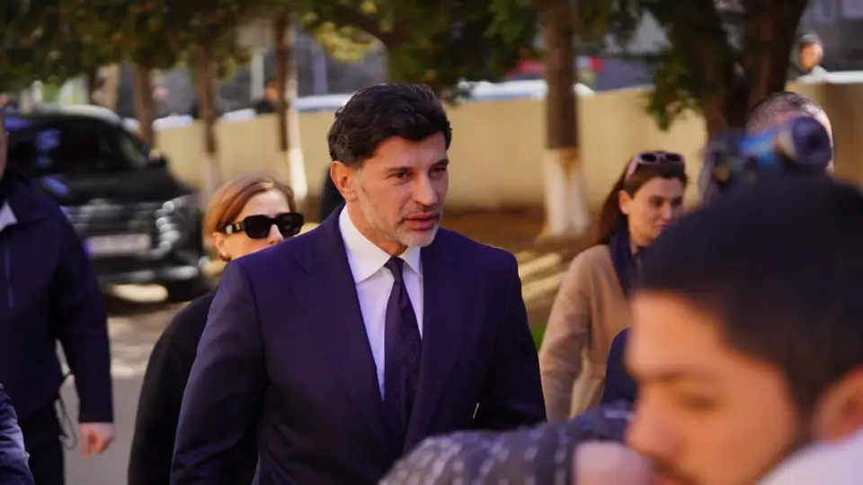 "მტკიცებით ფორმაში [საუბარი] იქნებოდა არასწორი" - კალაძე საბავშვო ბაღებში მოწამლულ ბავშვებზე პირველ...