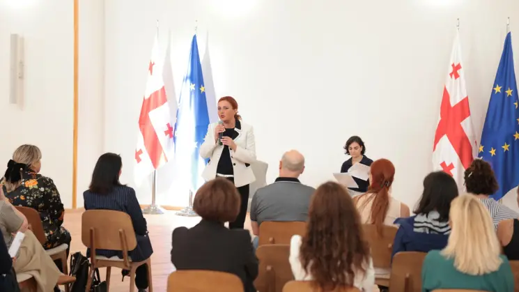 განათლების, მეცნიერებისა და ახალგაზრდობის მინისტრის მოადგილემ თბილისის 21-ე საჯარო სკოლის მოსწავლეთა მშობლებთან შეხვედრა გამართა