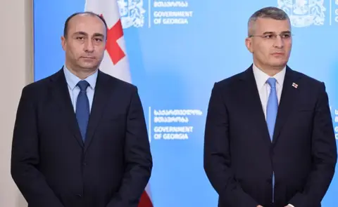 ,, მის თითოეულ ნაბიჯს, სატელეფონო ზარსა და მოქმედებას ბიძინა ივანიშვილის დავალებით ანზორ ჩუბინიძე აკონტროლებს” – ლაშა ფარულავა